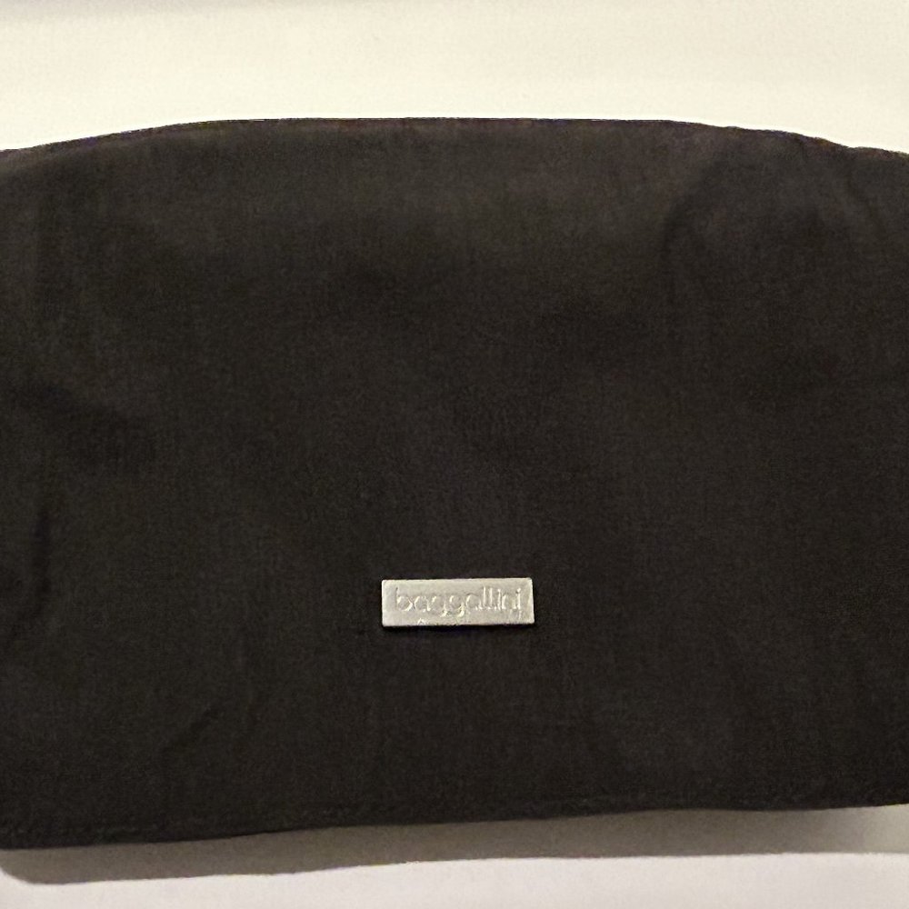 Baggallini Black Nylon Crossbody Bag Travel Purse Organizer